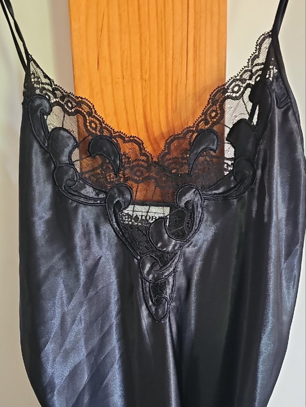 Natori Black Satin Lace-Trim Chemise Slip